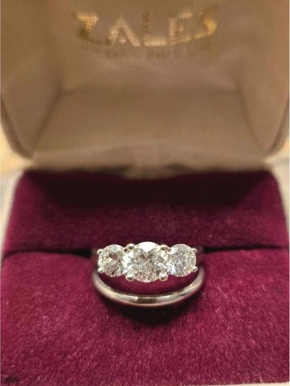 Zales 2.20CT. T.W. 3 Stone GIA CERT. Diamond  Engagement Ring in 14K White Gold